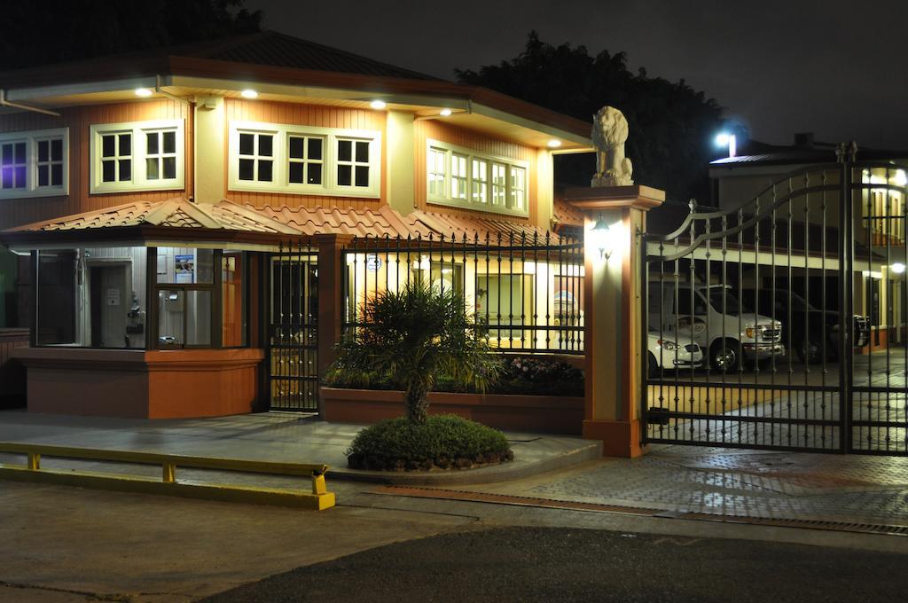 Prado Inn&Suites San Jose  Bagian luar foto