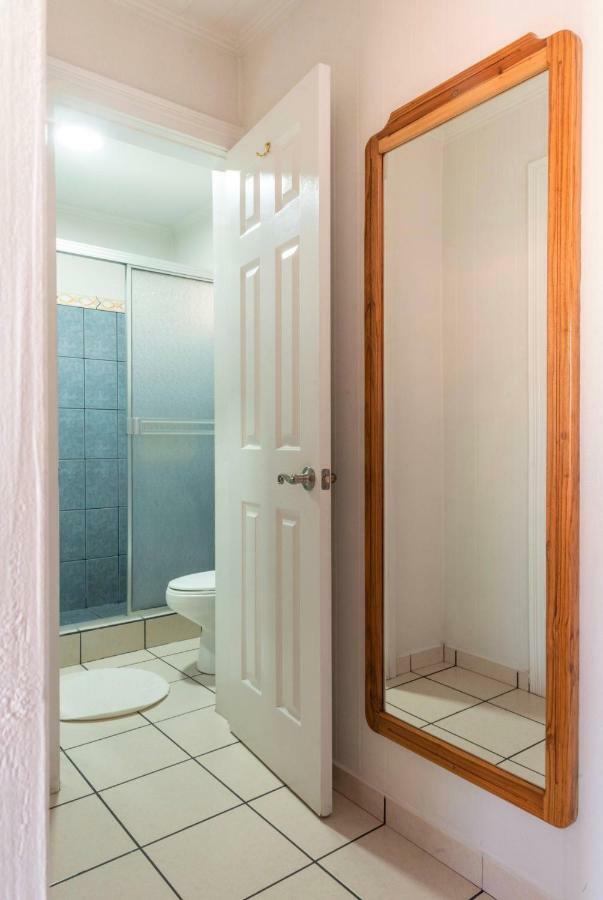 Prado Inn&Suites San Jose  Bagian luar foto