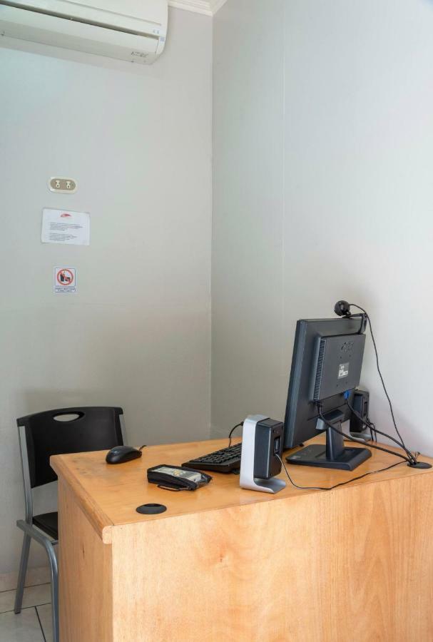 Prado Inn&Suites San Jose  Bagian luar foto