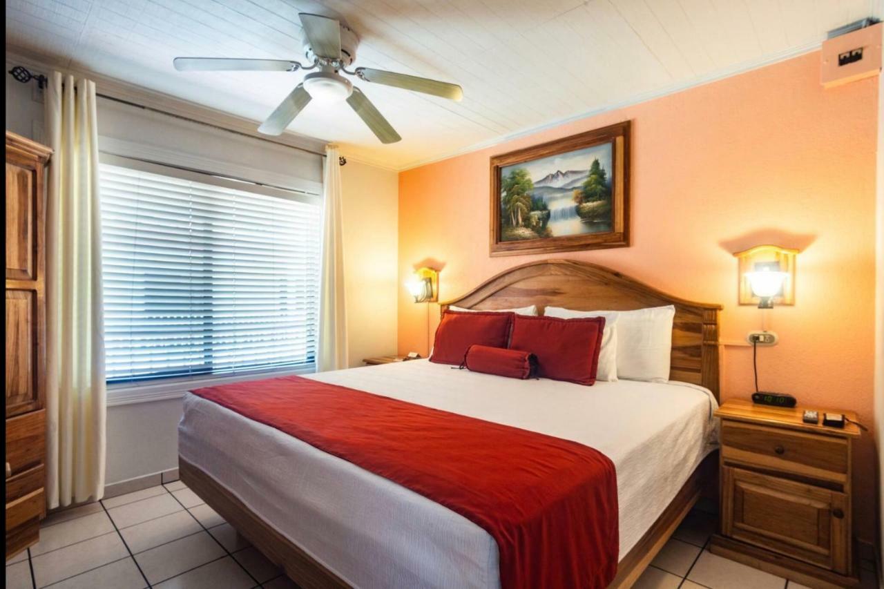 Prado Inn&Suites San Jose  Bagian luar foto
